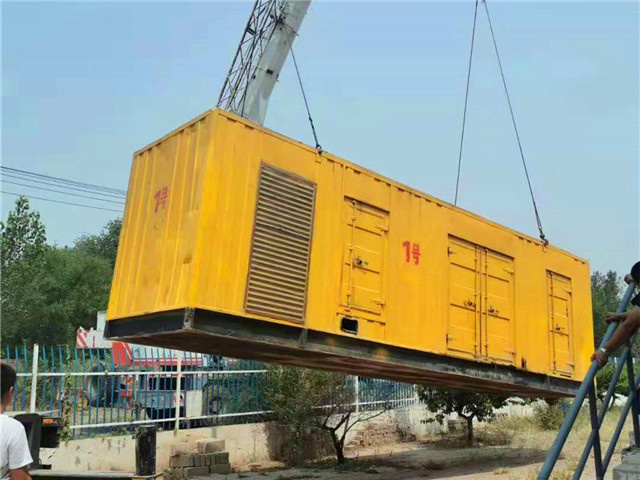 淄博300KW柴油发电机组油耗是多少？