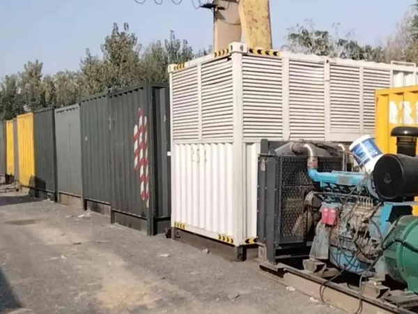 淄博200KW柴油发电机机组每小时油耗是多少？